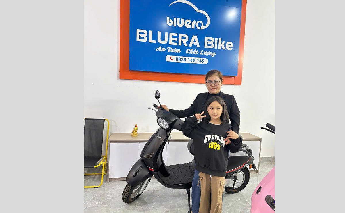 Xu hướng mới trên thị trường xe điện Việt Nam 2 Hình ảnh phụ huynh chọn xe điện cho con